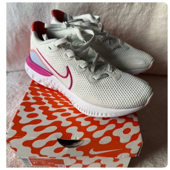 Nike RENEW RUN RUNNING SHOES SIZE 7 1/2 NWT - Picture 7 of 14